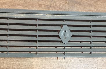 RENAULT 9 1 generation (1981-1986) Grilles 7700750089 24984613
