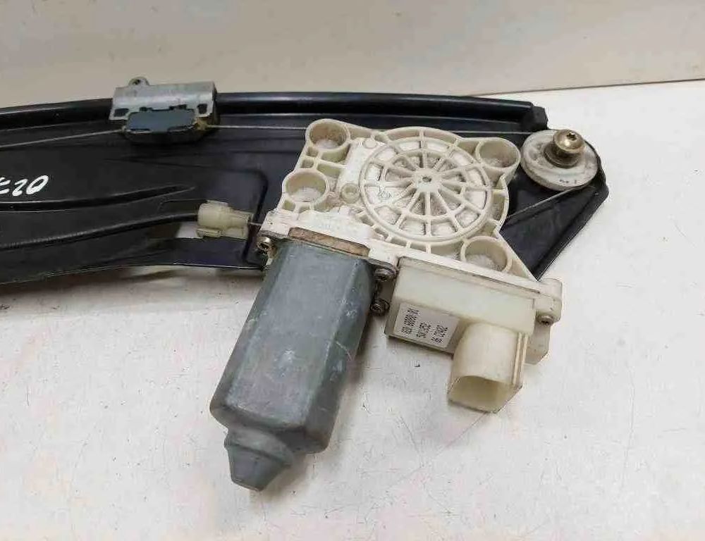 BMW 7 Series E65/E66 (2001-2008) Стеклоподъемник задней левой двери 67628382,01072640,105965101 32724890