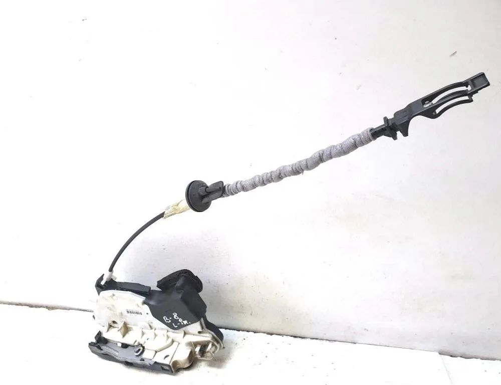 VOLKSWAGEN Passat B8 (2014-2023) Замок передней левой двери 5E1837015 30667240