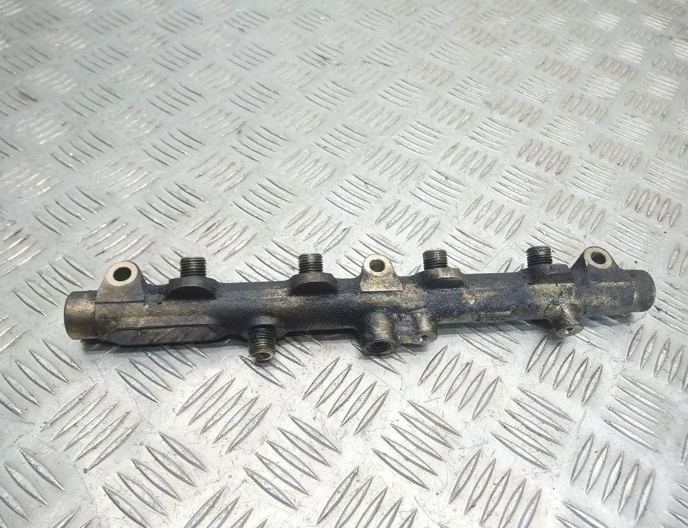 PEUGEOT 307 1 generation (2001-2008) Топливная рейка 0445214017 31394689