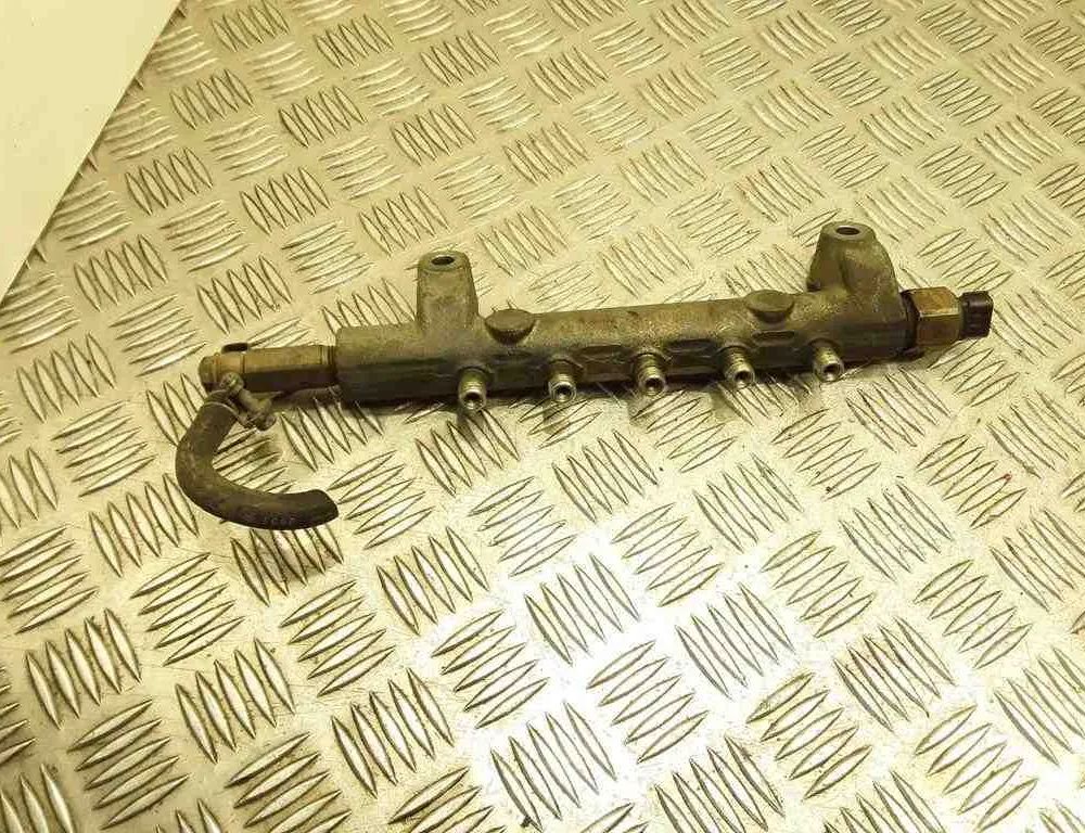 NISSAN X-Trail T30 (2001-2007) Топливная рейка 60706D11 32580980