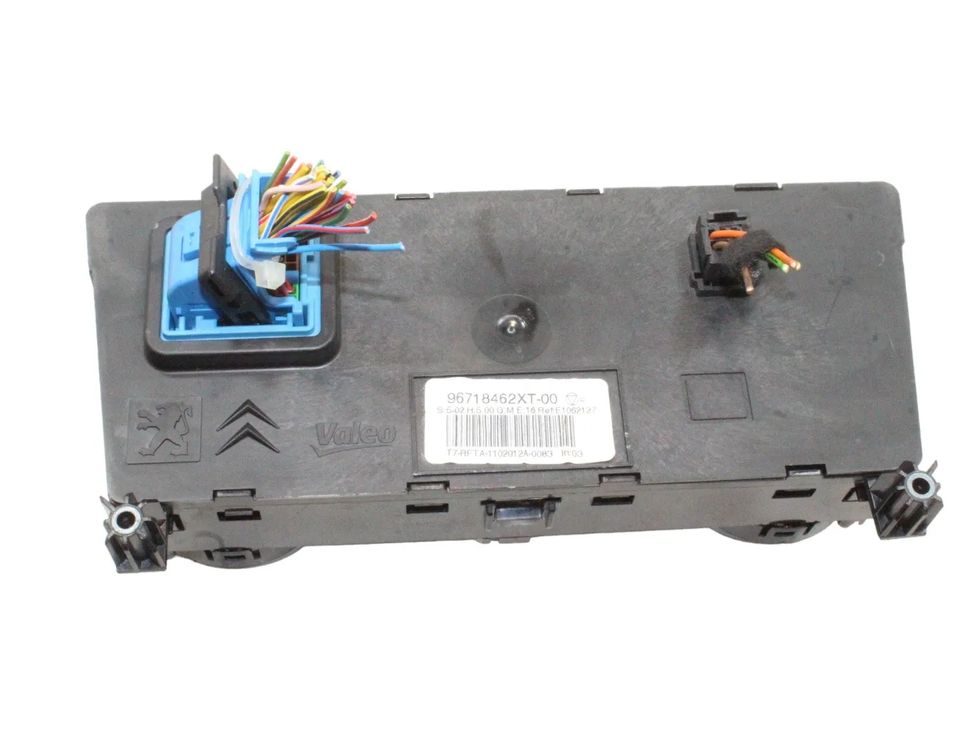 PEUGEOT RCZ 1 generation (2010-2014) Climate Control Unit 96718462XT 22588127