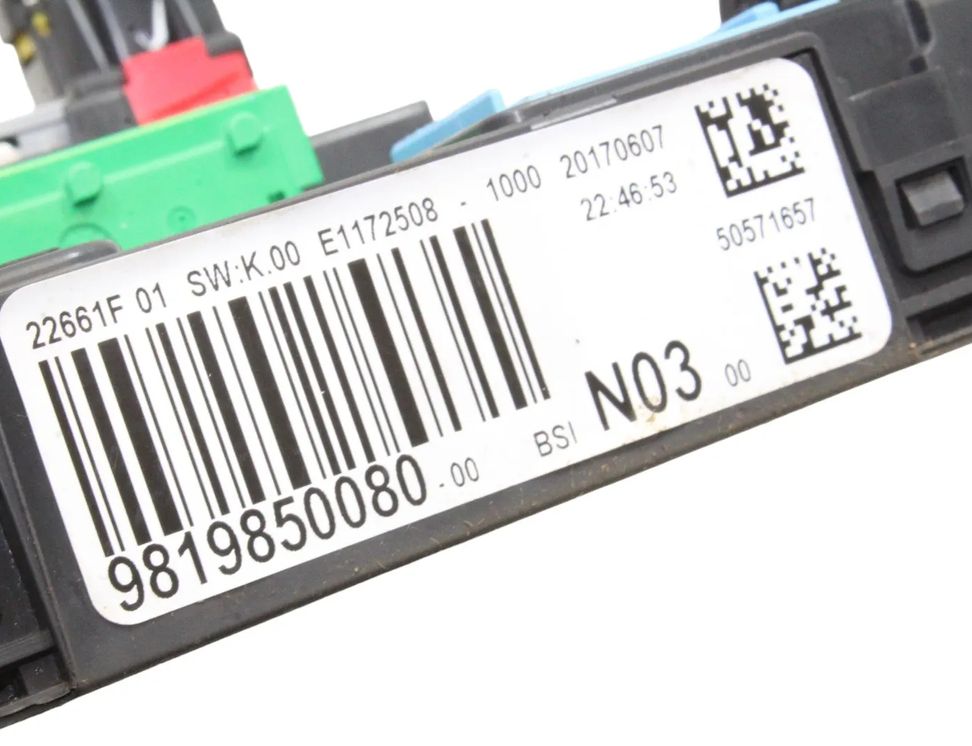 PEUGEOT 2008 1 generation (2013-2020) Fuse box 9819850080 25364613