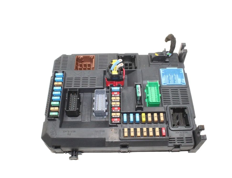PEUGEOT 2008 1 generation (2013-2020) Fuse box 9819850080 25364613