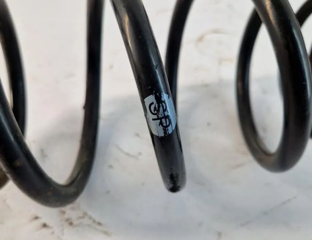 OPEL Zafira B (2005-2010) Пружина амортизатора задняя правая 33056848