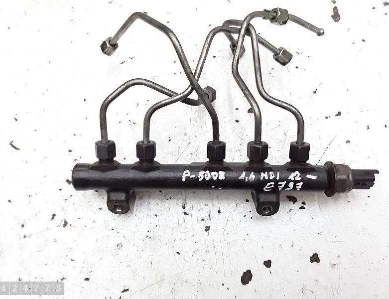 PEUGEOT 5008 1 generation (2009-2016) Топливная магистраль левая 9684753080 28652322