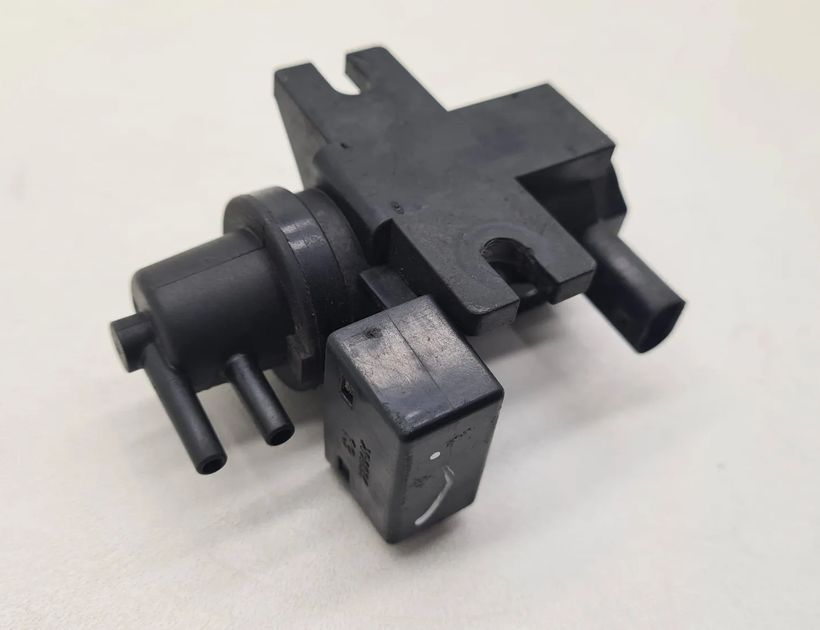 BMW 1 Series E81/E82/E87/E88 (2004-2013) Соленоидный клапан 7805391 28564860