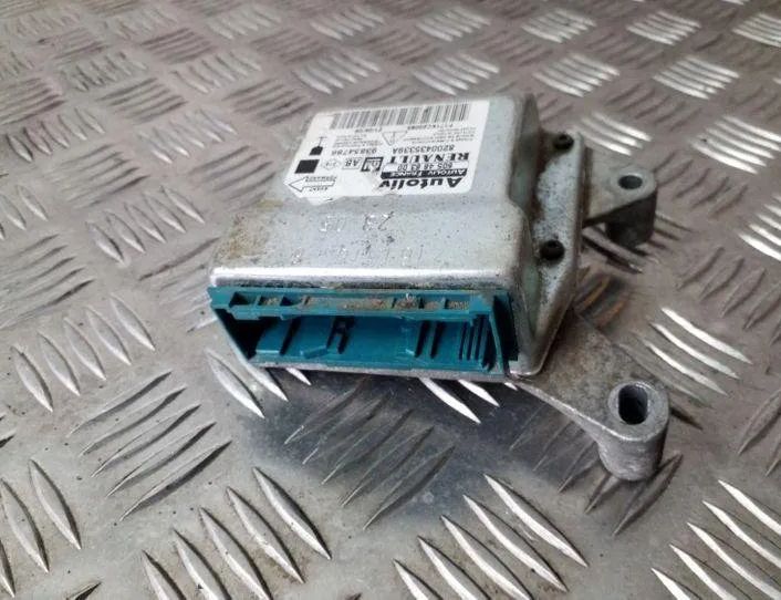 OPEL Vivaro A (2002-2006) SRS Control Unit 8200435339A,93854786 25147469