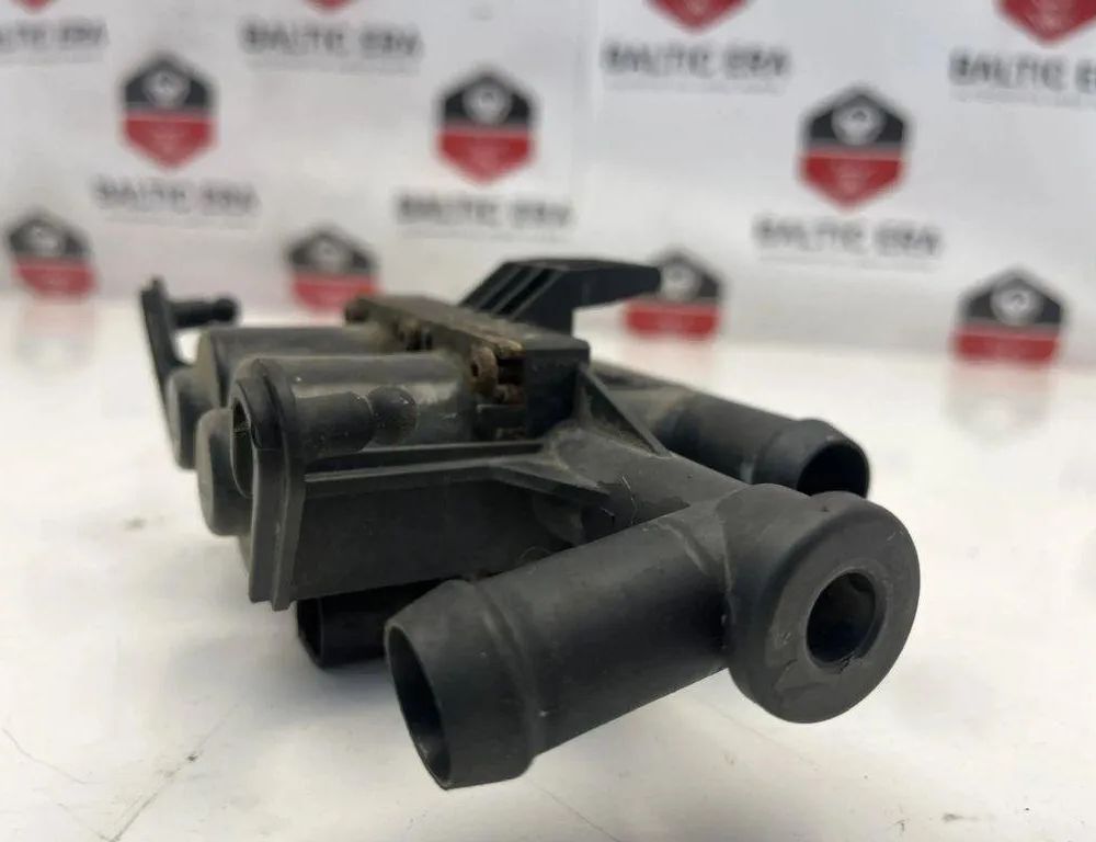 BMW 5 Series F10/F11 (2009-2017) Клапан радиатора отопления 9310349 31522909