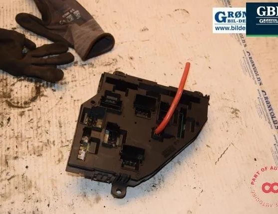 BMW 7 Series F01/F02 (2008-2015) Fuse Box 61149210857 31786954