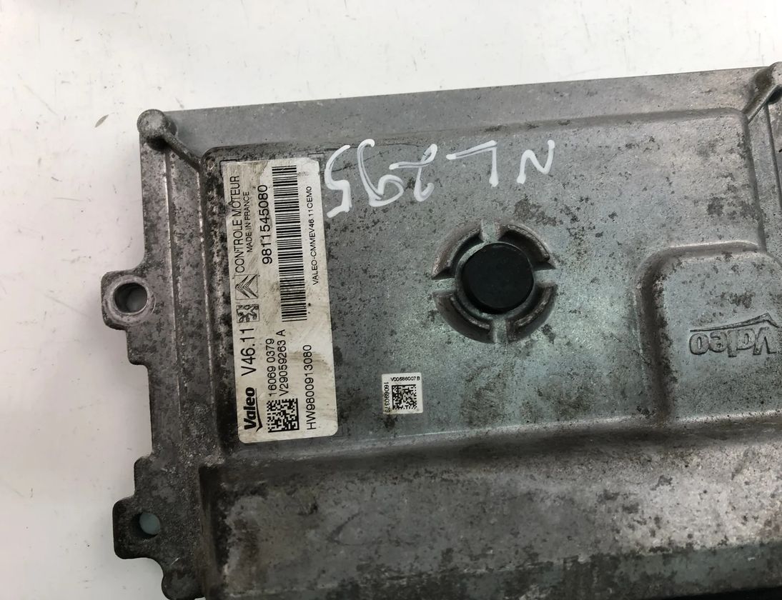 PEUGEOT 208 Peugeot 208 (2012-2015) Engine Control Unit ECU 9811545080,9800913080 17986902