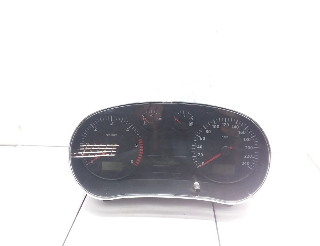 SEAT Toledo 2 generation (1999-2006) Speedometer W01m0920820e,88311292 28514109