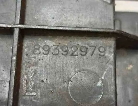 AUDI A5 8T (2007-2016) Держатель передний левого фонаря 89392979 32642447