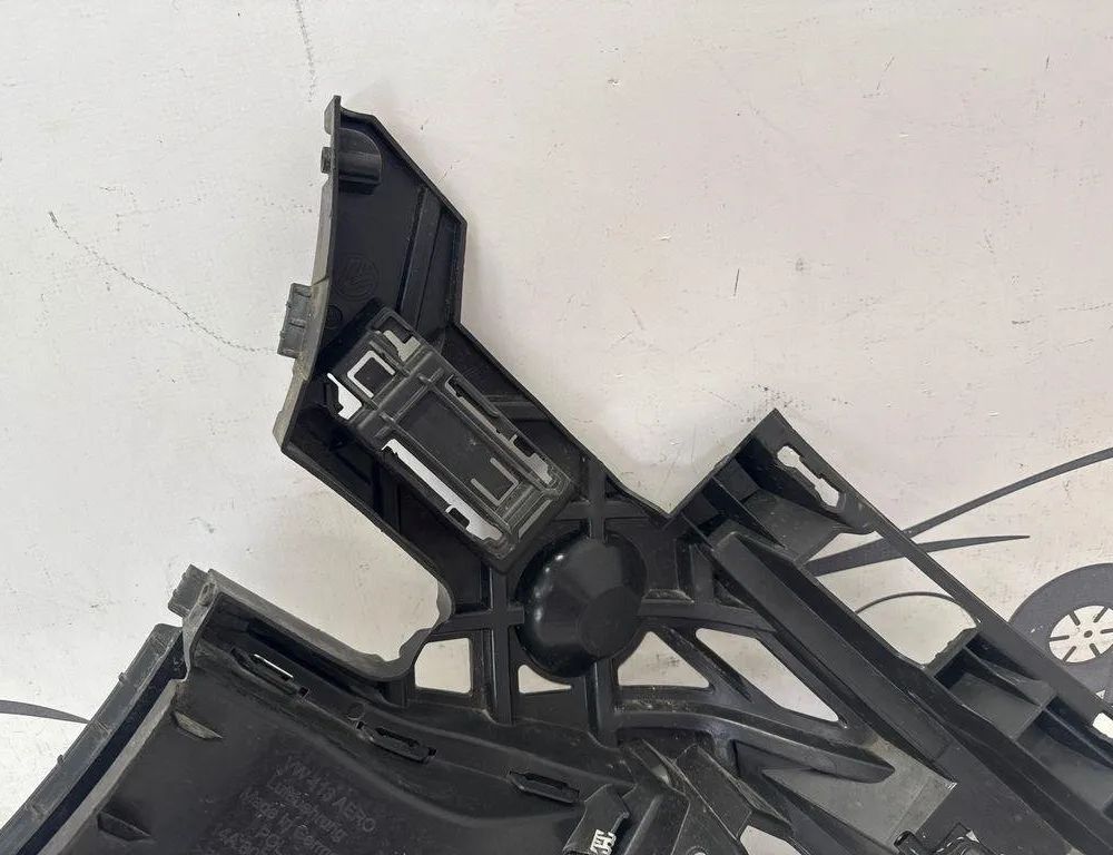 VOLKSWAGEN ID.4 1 generation (2020-2023) Левый держатель заднего бампера 14A807161,14A807161B 32203836