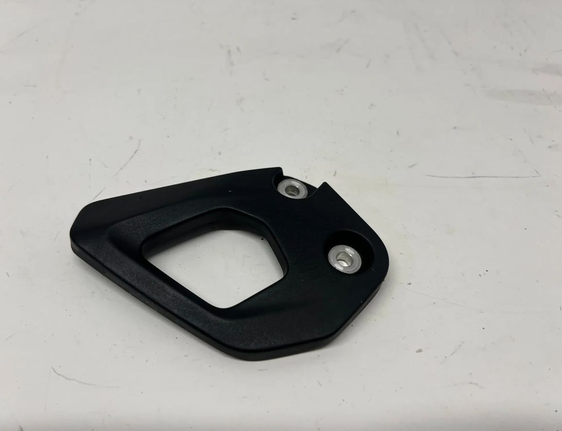 BMW R1250 (2019-2023) Front right side footrest peg hanger bracket 8554072 33015948