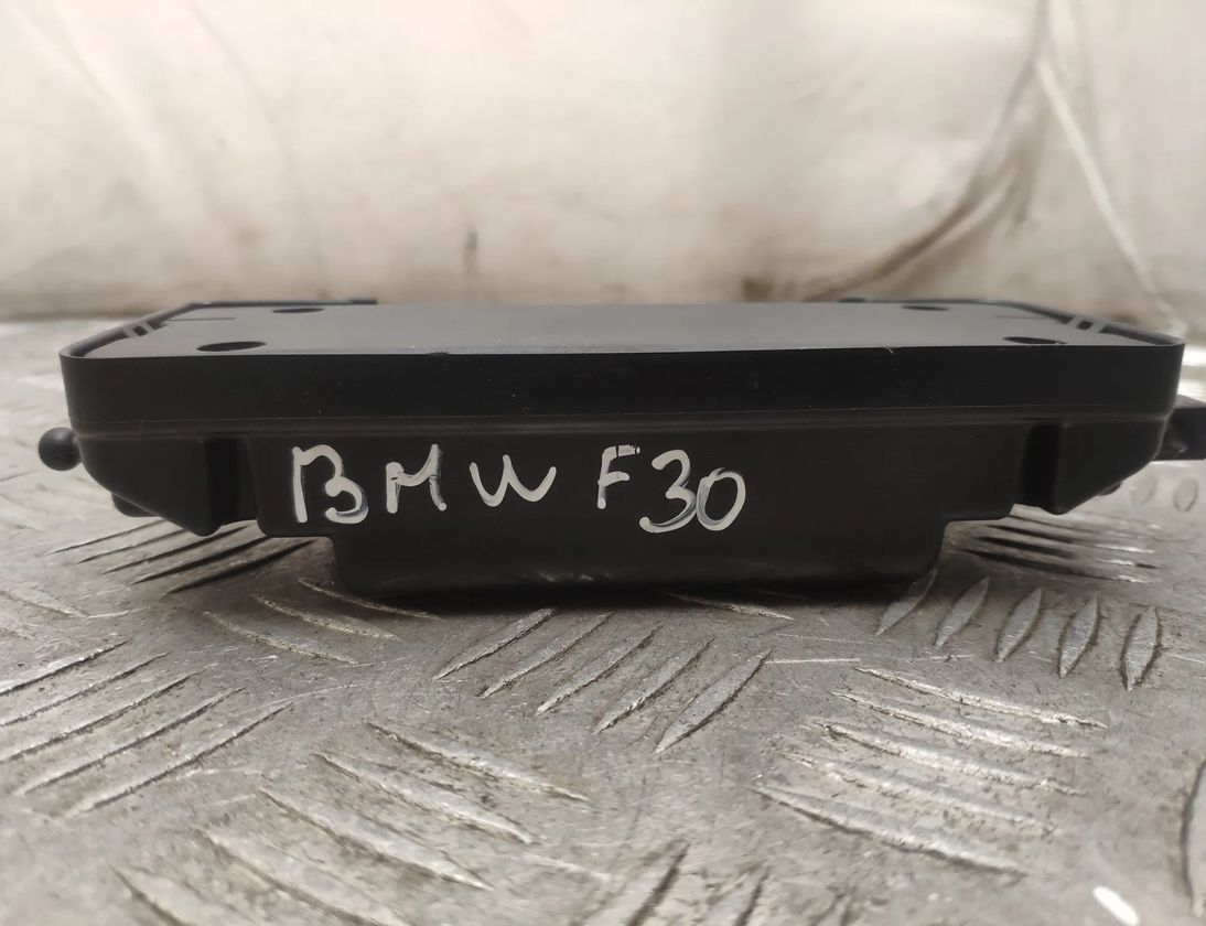 BMW 3 Series F30/F31 (2011-2020) Блок SRS 9267214 22318336