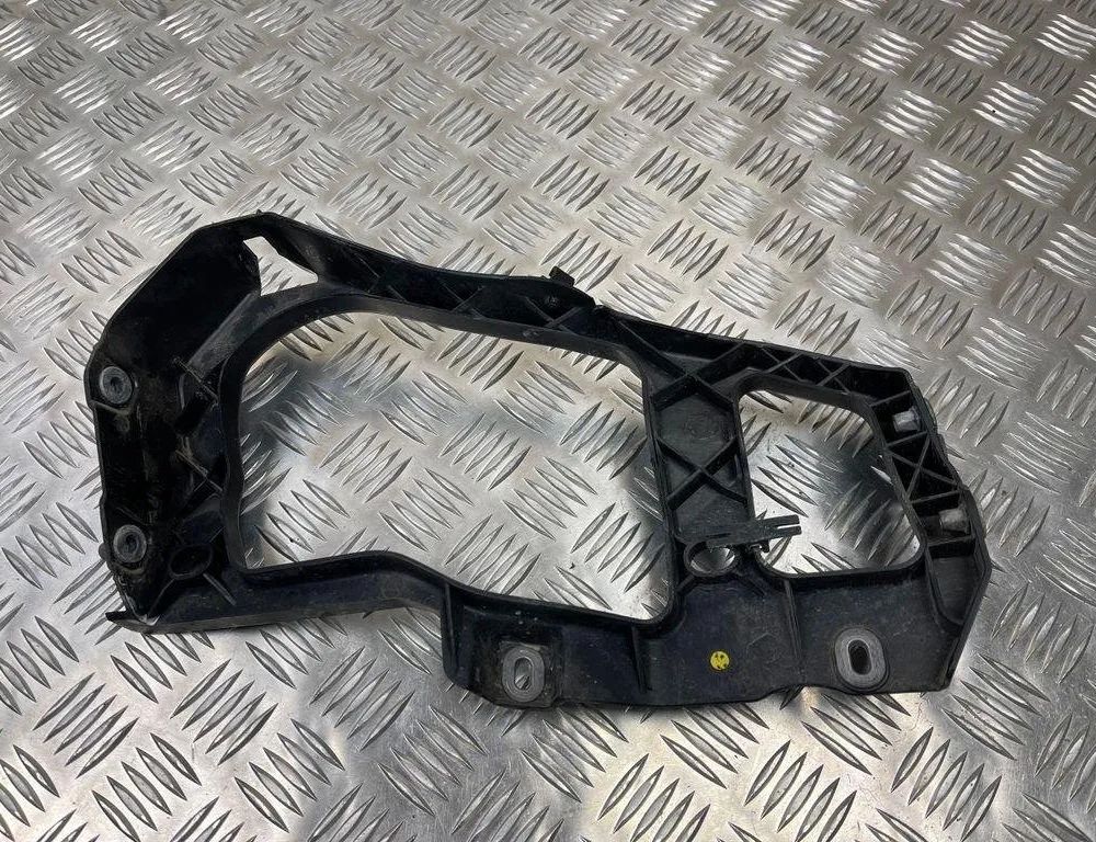 VOLKSWAGEN Touareg 2 generation (2010-2018) Left Headlight Bracket Mount 7P6806509 31273878