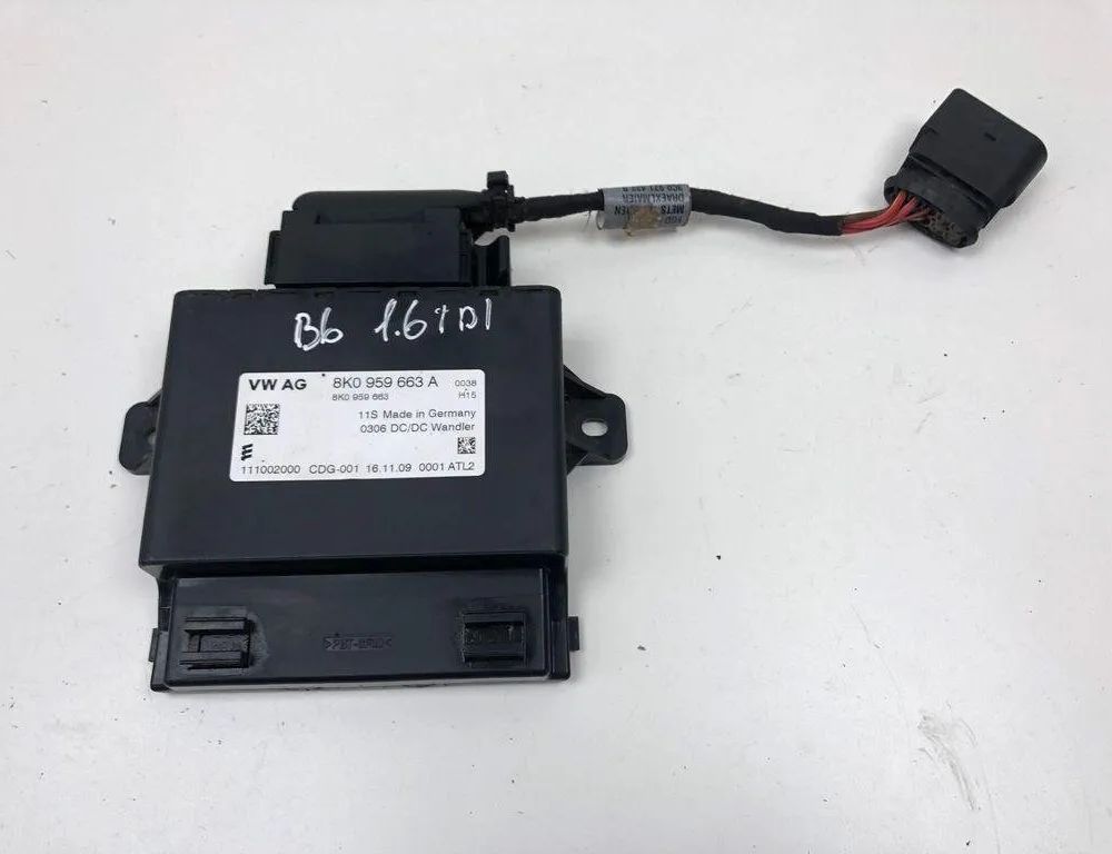 VOLKSWAGEN Passat B7 (2010-2015) Распределительная коробка 3C0971432B,8K0959663A 31275637