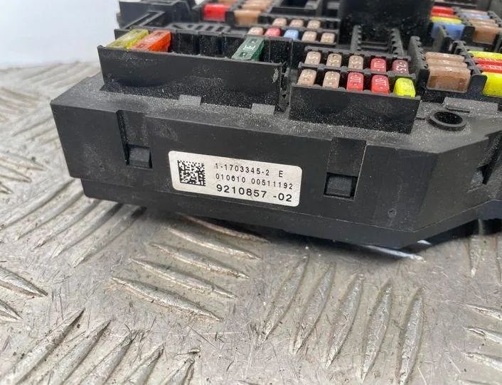 BMW 5 Series F10/F11 (2009-2017) Fuse box 9210857 21448187