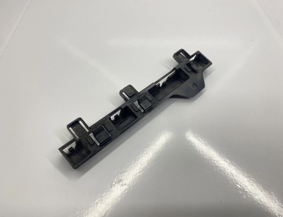 BMW 3 Series F30/F31 (2011-2020) Front Left Side Sideskirt Holder 7240873,51777240873 22925224