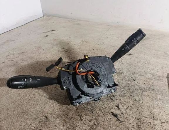 CITROËN C3 1 generation (2002-2010) Подрулевой переключатель 1102843,96488210XT 31503268