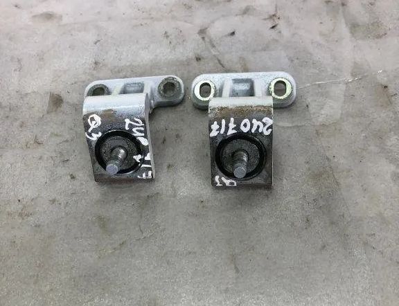 AUDI Q3 F3 (2018-2024) Left Side Bootlid Hinge 8v3827299b 32128354