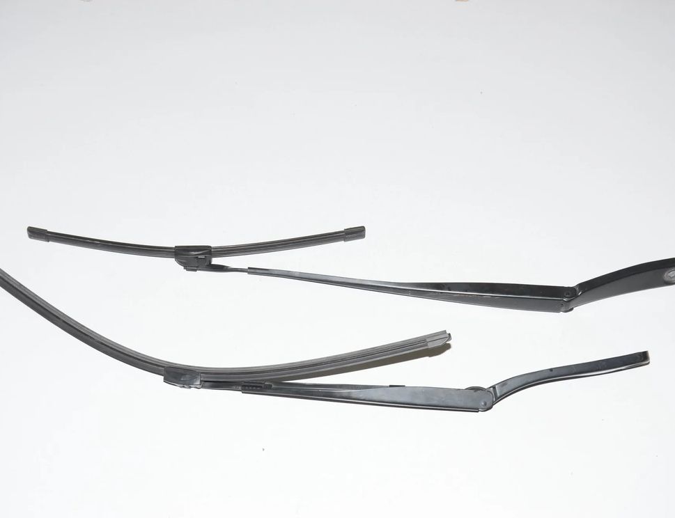 BMW 5 Series F10/F11 (2009-2017) Стеклоочистители спереди 61617203156,7203156,61617182459,7182459 14174883