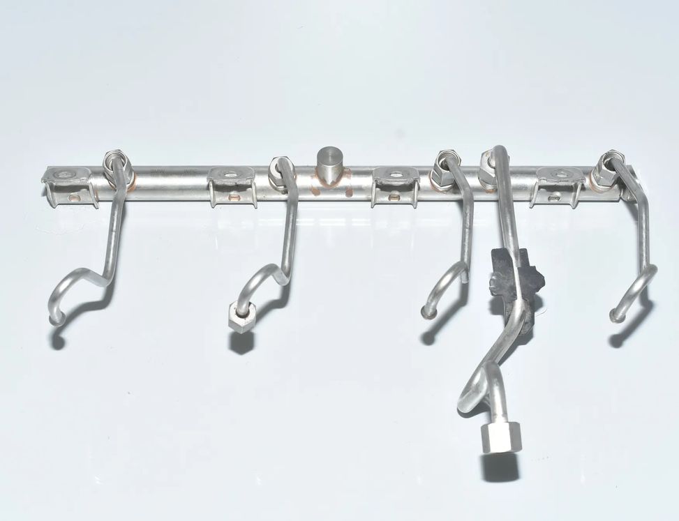 BMW 5 Series F10/F11 (2009-2017) Топливная рейка 13537547600,7547600,13537547600 14968666