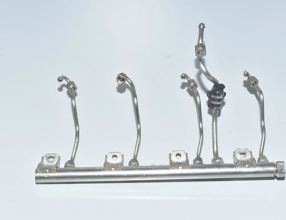 BMW 5 Series F10/F11 (2009-2017) Топливная рейка 13537547600,7547600,13537547600 14968666