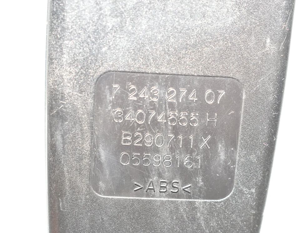 BMW 5 Series F10/F11 (2009-2017) Пряжка сиденья задняя правая 7243274,72117243274 17667891