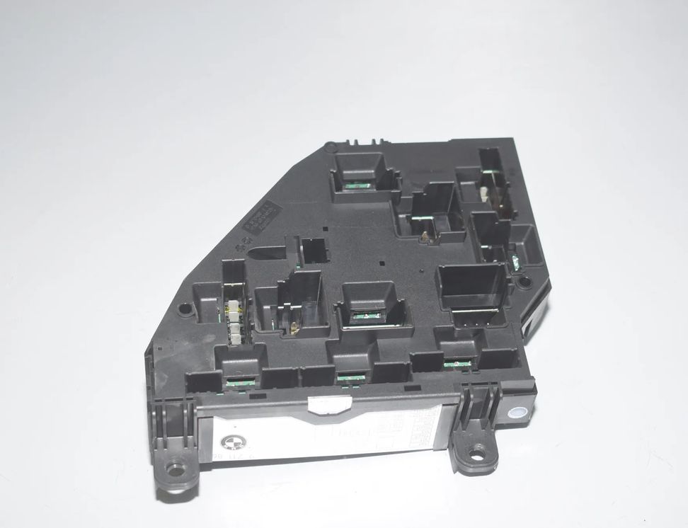 BMW 5 Series F10/F11 (2009-2017) Fuse Box 9210857,61149210857 17983859