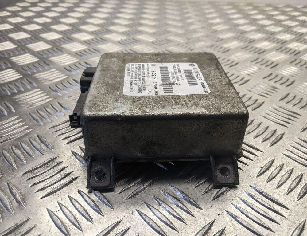 CHRYSLER Voyager 3 generation (1995-2001) SRS Control Unit 4686242 31431805