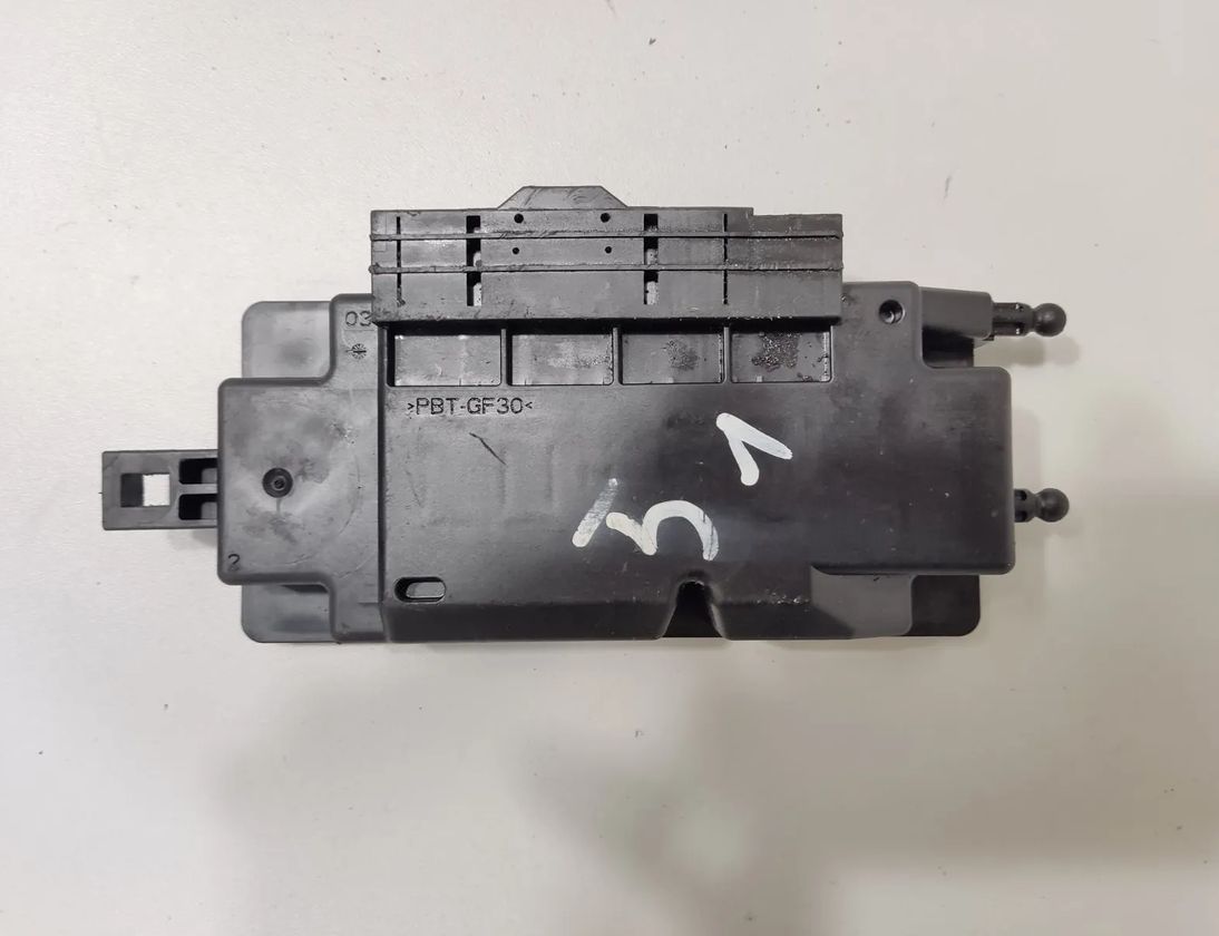 BMW X6 F16 (2014-2020) SRS Control Unit 7911607,9461916,6837359,6807634,9385026,9350003,9343687,9330952,9305926,9319493,9280186,9253637,9247384,9252736,9247025 28327602