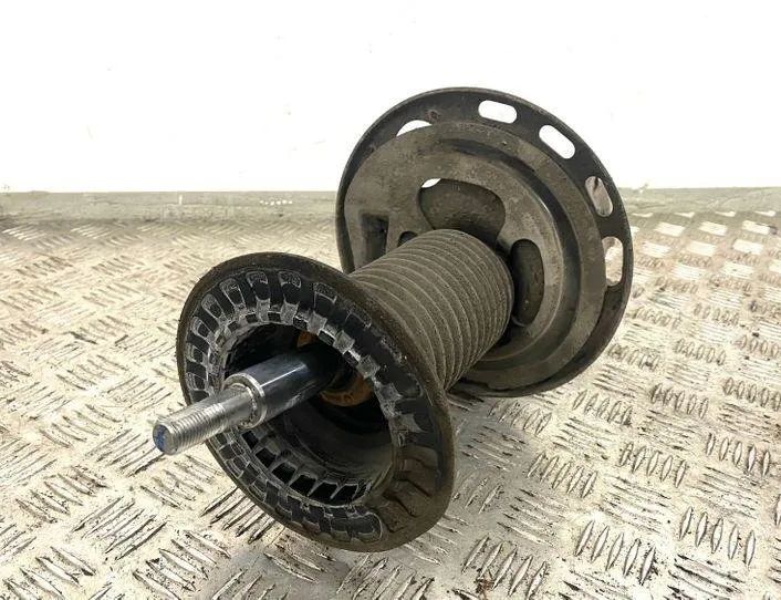 TOYOTA Avensis T27 2 generation (2008-2015) Амортизатор передний правый 4851005330,6004055779,330 24725369