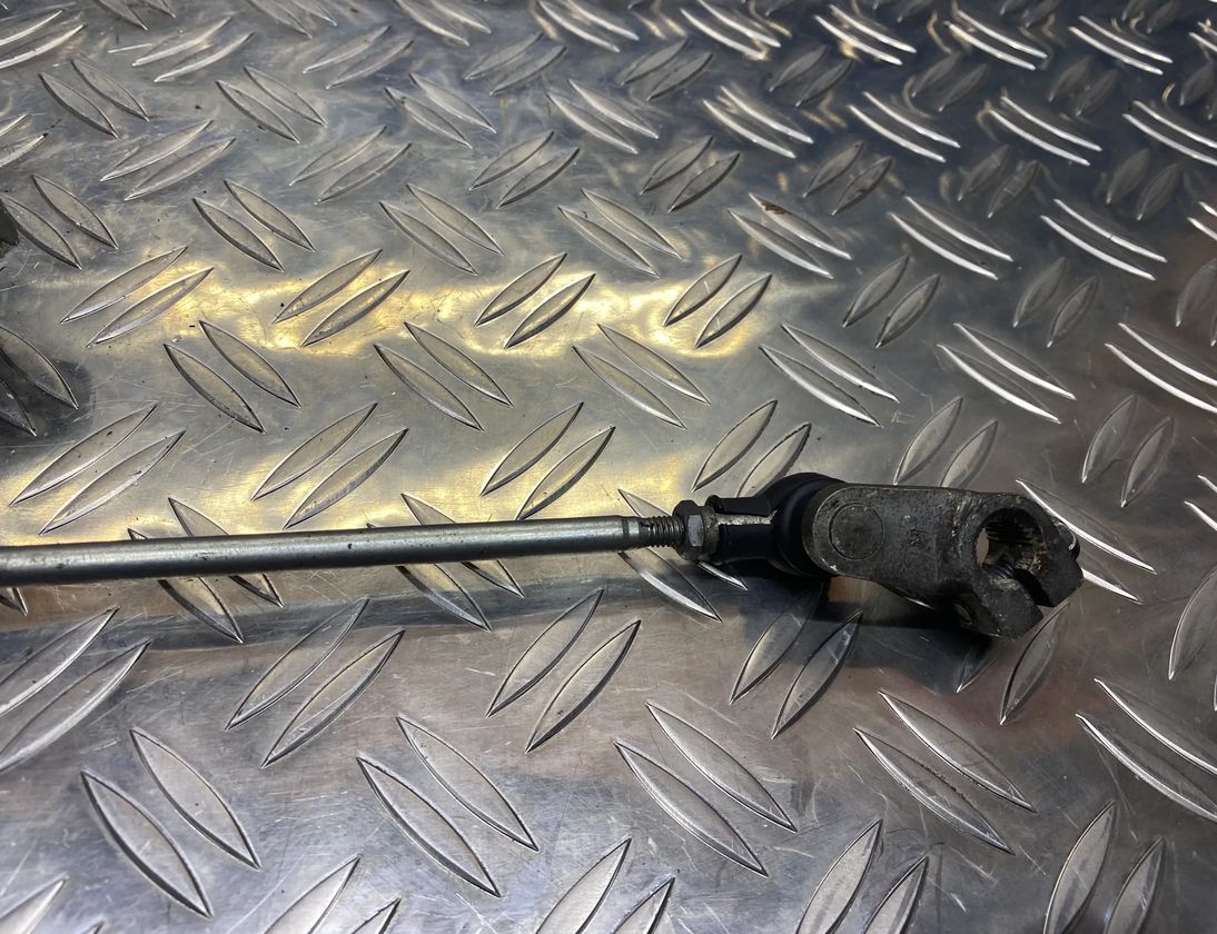 YAMAHA XJ E83 (2003-2010) Gear change shift level tie rod 22051437