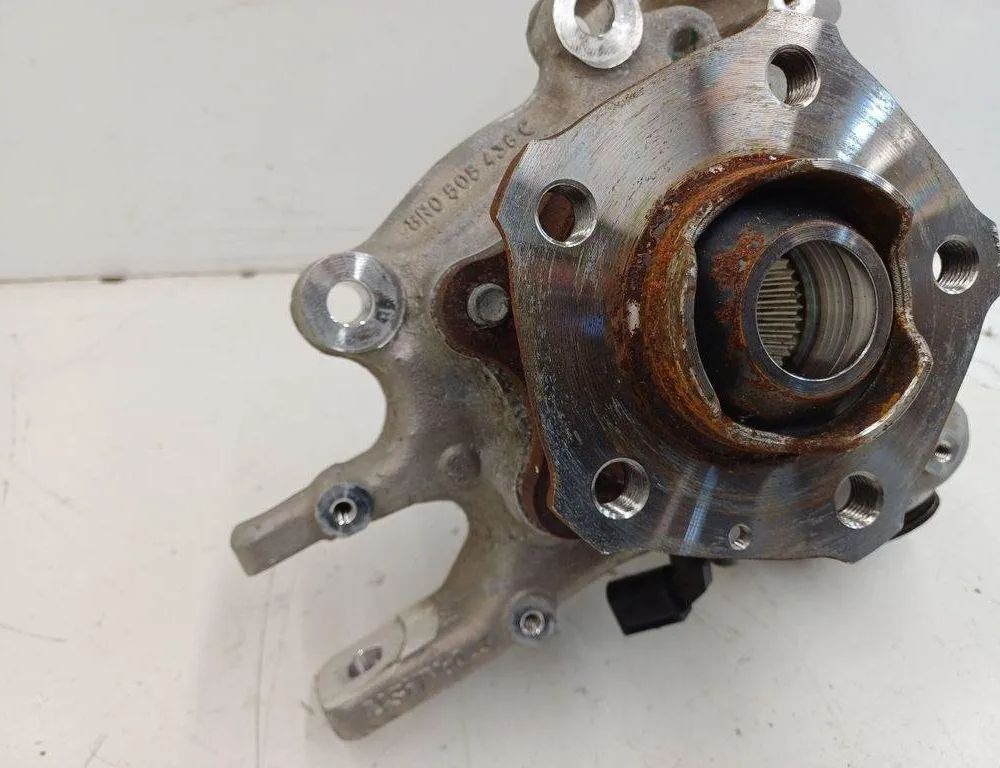 PORSCHE Macan 1 generation (2013-2023) Rear Right Wheel Hub 8R0505436C 31123698