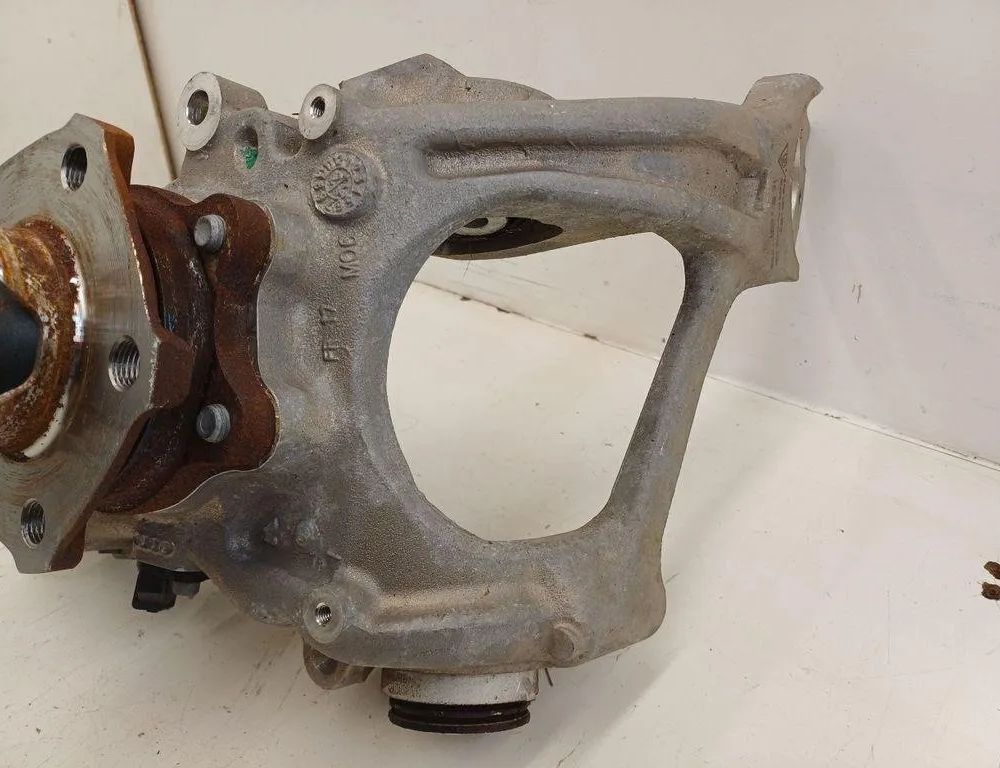 PORSCHE Macan 1 generation (2013-2023) Rear Right Wheel Hub 8R0505436C 31123698