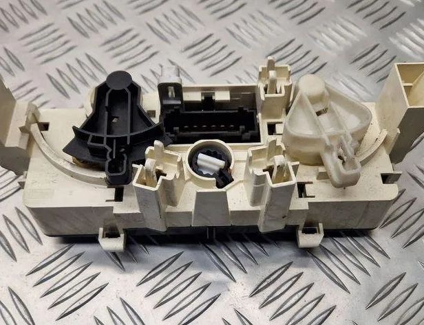 CITROËN C3 2 generation (2009-2016) Other Control Units F664477S 31117501