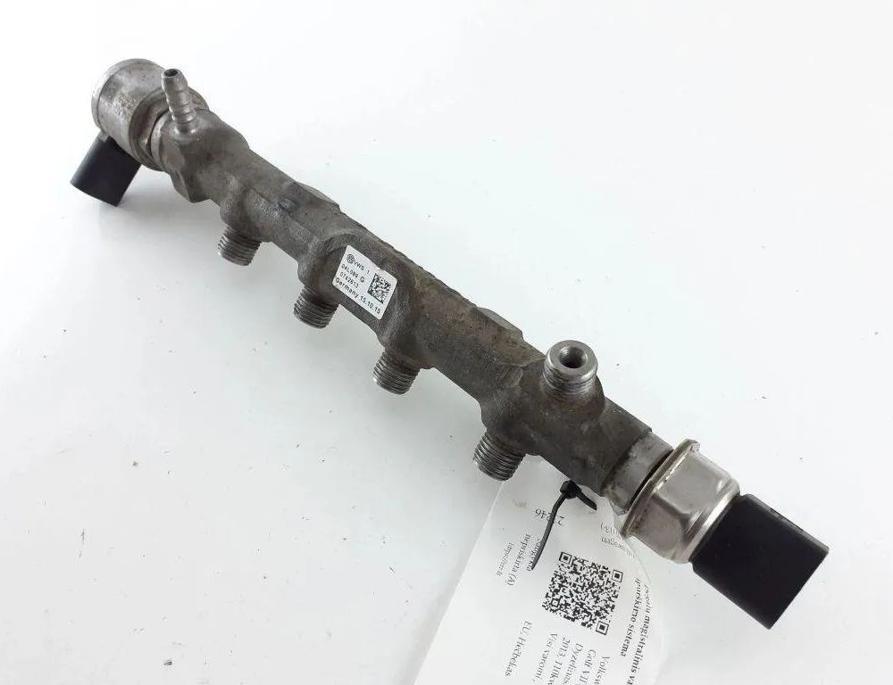 VOLKSWAGEN Golf 7 generation (2012-2024) Топливная рейка 04L089G 31915471