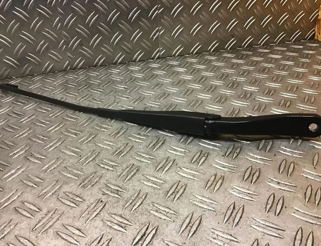 DACIA Sandero 2 generation (2013-2020) Front Wiper Arms 288805100R 27984806