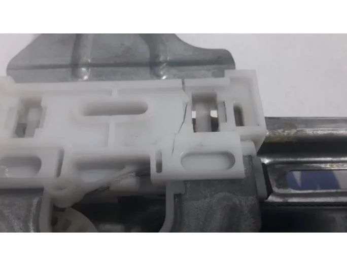 PEUGEOT 308 T9 (2013-2021) Rear left door window lifter 9678190080,9677737380,9800273480,9826080480 27339221