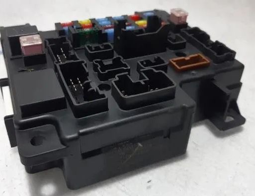 PEUGEOT 4007 1 generation (2007-2012) Блок управления двигателем 1608132980,27040808039602,1860A844,8637A320,519344113,00519241,141356,194311,6580VK,6580VL,16576338980,649074,6490LG,9170HK,1608471380 27744703