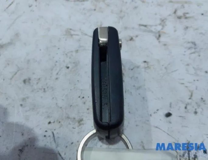 CITROËN C3 2 generation (2009-2016) Engine Control Unit ECU 9666952080,9666729580,0281017600,9676830080,9663123380,657071,6580YG,6160C1,BSIEVX0200,6580YH 27755139