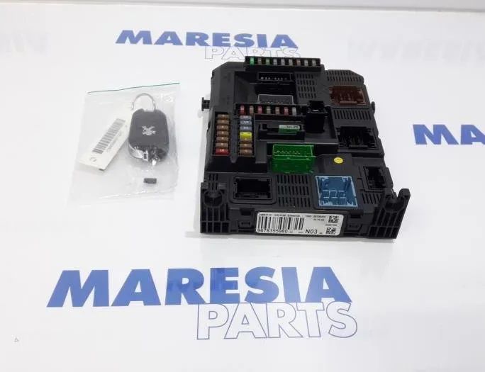 PEUGEOT 208 Peugeot 208 (2012-2015) Fuse Box 9678355980,BSIN03,96783559800 27773358
