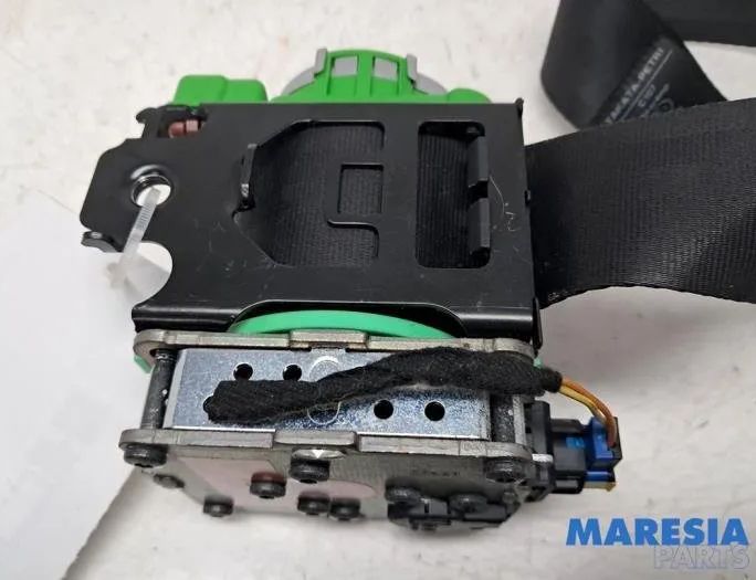 CITROËN C4 2 generation (2010-2024) Front Right Seatbelt 96871490XX,8975ZN 28079666
