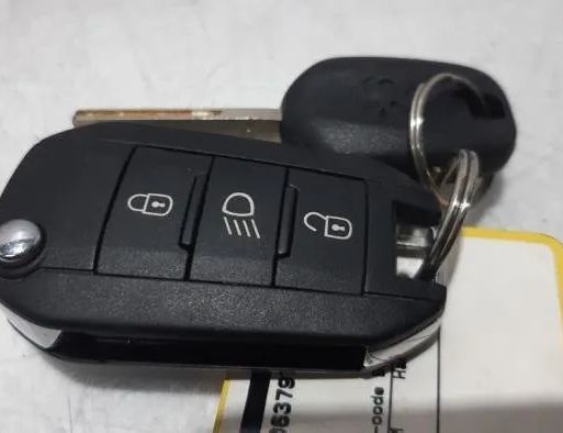 CITROËN C4 Picasso 1 generation (2006-2013) Engine Control Unit ECU 9815037580,9829598880,9674001080,1611426880,9819850080,20190425,6160C1,1608504380,1629082080,1629082280,9663123380 30376658