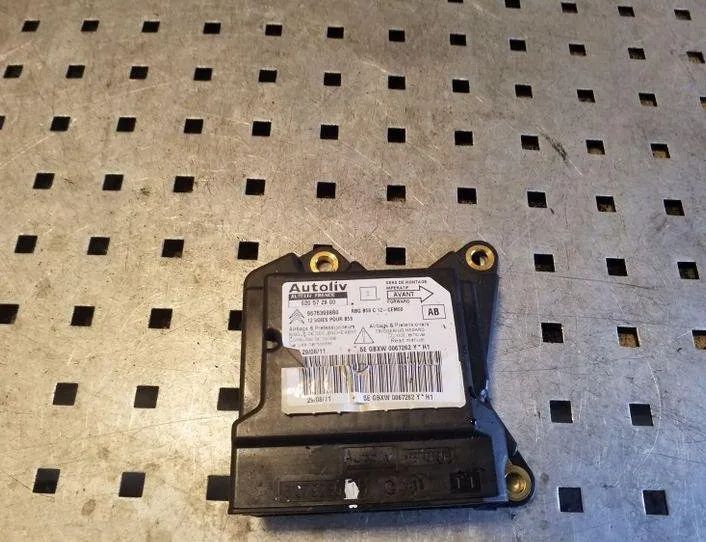 CITROËN C4 Picasso 1 generation (2006-2013) SRS Control Unit 9676399880 26161010