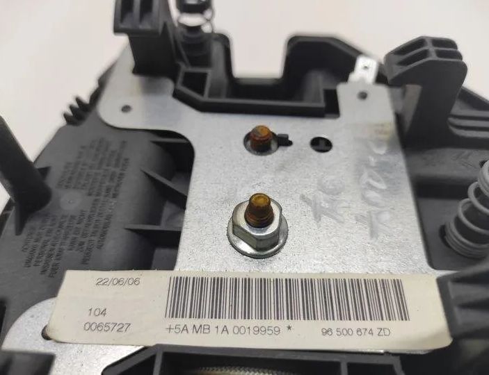 PEUGEOT 207 1 generation (2006-2009) Steering Wheel Airbag 96500674ZD 22723799