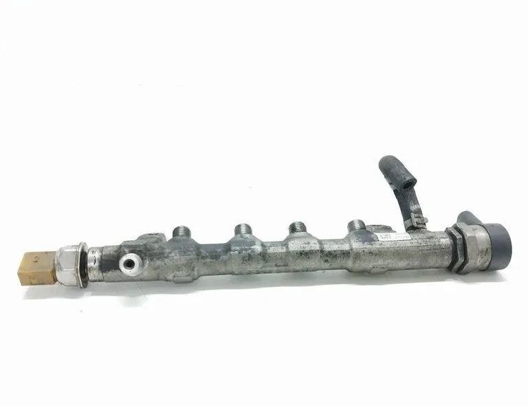 AUDI A3 8V (2012-2020) Топливная рейка 057130764AB 32184701