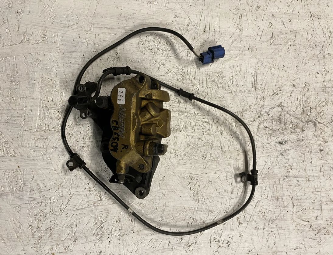 HONDA CBF 2 generation (1999-2006) Front right side brake caliper RH 14725564